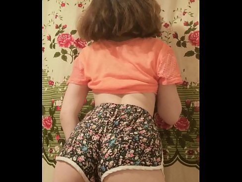 ❤️ seksi genç bebeğim soyunma kapalı onu şort üzerinde kamera ❤️❌ Sadece porno bizde ﹏