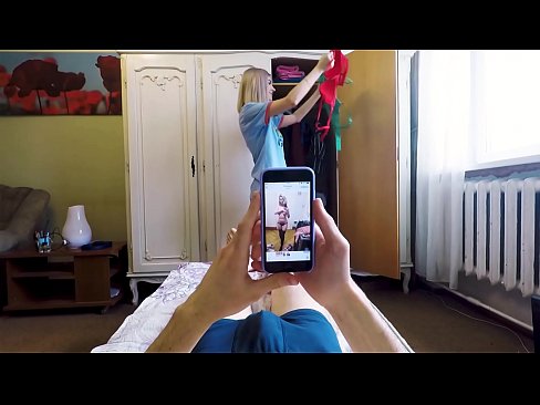 ❤️ Üvey kızkardeş, anne eve gelmeden önce kardeşi boşalmak yaptı ❤️❌ Sadece porno bizde ﹏