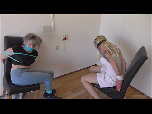 ❤️ Bağımlı / bağlı ve ağzı tıkalı / sıkıntı içinde küçük hanım ❤️❌ Sadece porno bizde ﹏